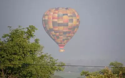 Accommodation & Balloon Safari Special